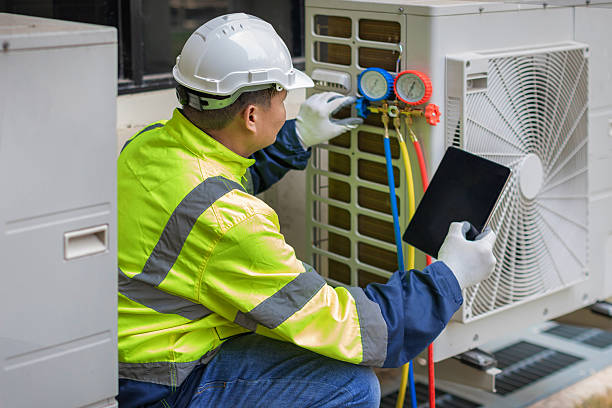 Professional Ac Installation technician working in Hillsdale, MI